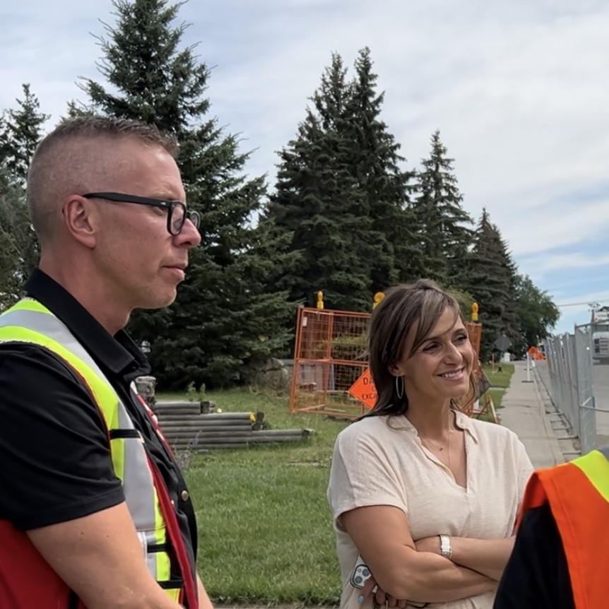 Councillor Sharp in Bowness, on 33rd Ave NW, with the City of Calgary's Community Outreach team.